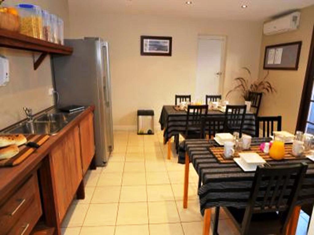 Waikiki Beach Bed And Breakfast Hopeland ห้อง รูปภาพ