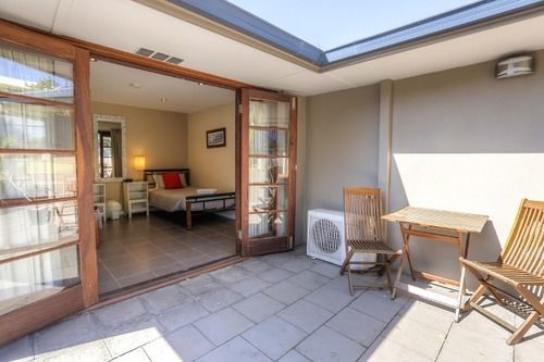 Waikiki Beach Bed And Breakfast Hopeland ภายนอก รูปภาพ